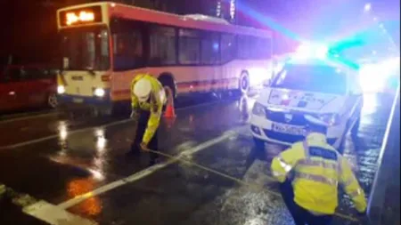 Trei accidente pe acelaşi bulevard, bătrân lovit pe trecere