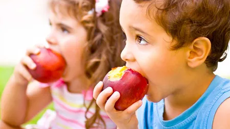 Cum să stimulezi creierul copilului tău prin alimentaţie