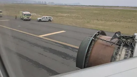 Imagini terifiante de la bordul unui avion. Carcasa motorului s-a desprins în timpul zborului, aeronava a aterizat de urgenţă VIDEO