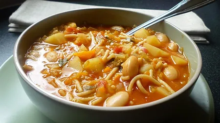 Ciorba de fasole cu laşte