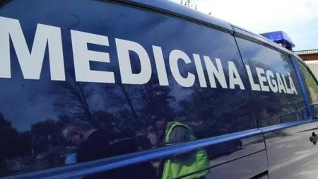 O fetiţă de 12 ani a căzut de la etajul 8 şi a murit
