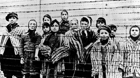Polonia vrea să dezamorseze controversa legii Holocaustului