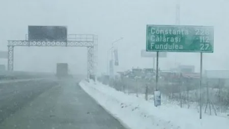 Încă un val de zăpadă loveşte sudul ţării! Trafic în condiţii de ninsoare şi viscol pe Autostrada A2