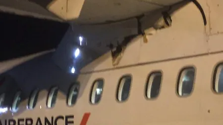 Panică într-un avion Air France. Fuselajul s-a perforat în timpul zborului