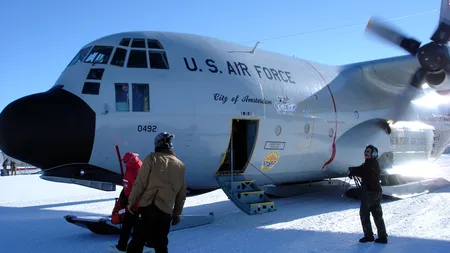 Rusia a trimis pentru prima dată după Războiul Rece avioane militare la Polul Nord. Americanii fac exerciţii în zonă