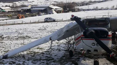 Un avion a ratat decolarea în Sibiu. Aparatul s-a prăbuşit pe aerodromul Măgura Cisnădie