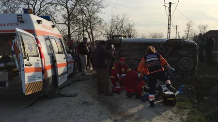 CONSTANŢA. Bărbat în comă după ce a intrat cu maşina într-un stâlp. Nu avea permis de conducere FOTO