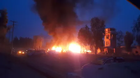 Atentat cu MAŞINĂ-CAPCANĂ soldat cu 20 DE MORŢI şi 55 DE RĂNIŢI lângă un STADION