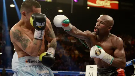 Floyd Mayweather este foarte aproape de a se înţelege cu McGregor pentru o luptă pe reguli UFC