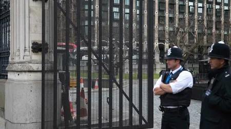 Un nou colet suspect la Palatul Westminster. Poliţia face investigaţii