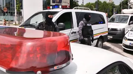 Elevă de 14 ani, răpită de iubitul înarmat. Bărbatul a fost arestat preventiv