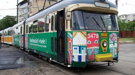 Bărbatul care a înjunghiat o femeie în tramvai, în Timişoara, a fost arestat