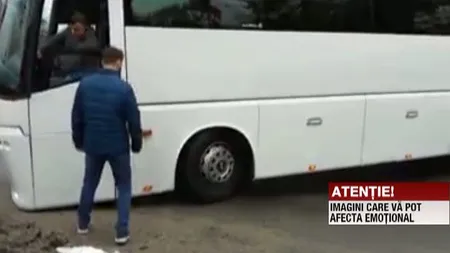 Imagini şocante cu autocarul care a căzut în râpă VIDEO