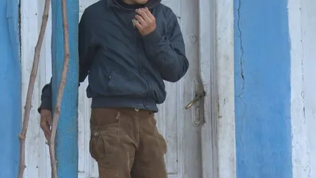 Băiat de 11 ani, violat în repetate rânduri cu acordul mamei. Femeia şi doi bărbaţi au fost reţinuţi VIDEO