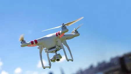 Dronă cu telecomandă, doborâtă în apropiere de Palatul Regal