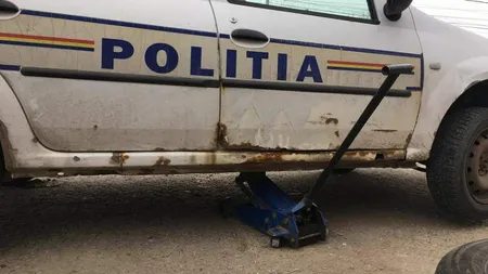Un poliţist a fost obligat să patruleze pe jos după ce s-a plâns de starea maşinilor MAI