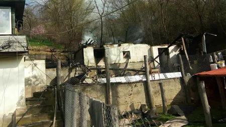 Un bărbat de 60 de ani şi-a dat foc după ce şi-a ucis iubita