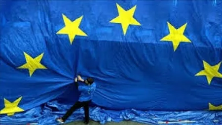 Românii îşi doresc de la UE mai multă stabilitate în economie şi mai puţină corupţie