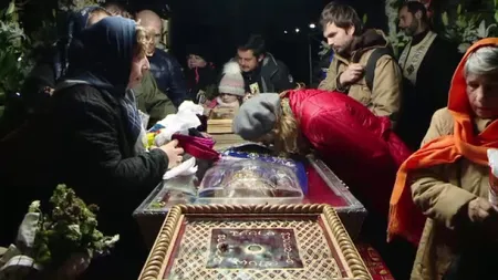 Credinţa religioasă în România: 95% din români cred în Dumnezeu, 21% merg la biserică săptămânal