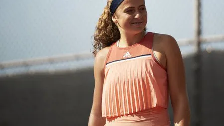 Jelena Ostapenko a încercat să servească legată la ochi. Ce a urmat a stârnit hazul tuturor VIDEO