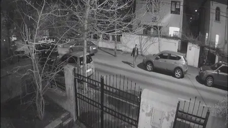 CAZUL MAŞINILOR INCENDIATE ÎN BUCUREŞTI. Un bărbat a fost ridicat de poliţişti dintr-un complex comercial din Sectorul 1