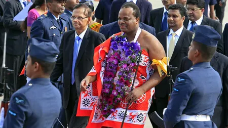 Ultimul rege din Africa a hotărât schimbarea numelui ţării. El nu doreşte ca regatul său să mai fie confundat cu Elveţia