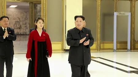 Phenianul se emancipează: Soţia lui Kim Jong-Un a dobândit, oficial, titlul de Prima Doamnă a Coreii de Nord