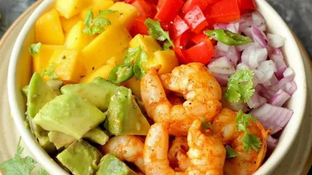 Salată de avocado cu creveţi