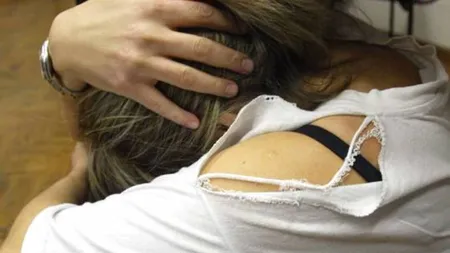 Adolescentă de 17 ani, violată într-o casă aflată în construcţie, în Braşov