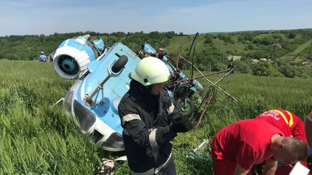 Elicopter prăbuşit la Turda. Pasagerii au scăpat GALERIE FOTO