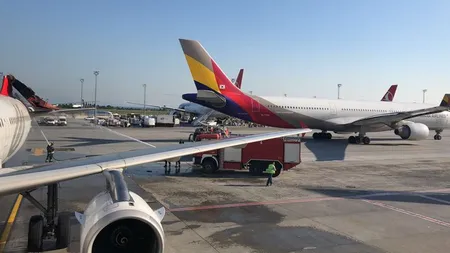 Un avion de pasageri s-a ciocnit cu o altă aeronavă, pe aeroport