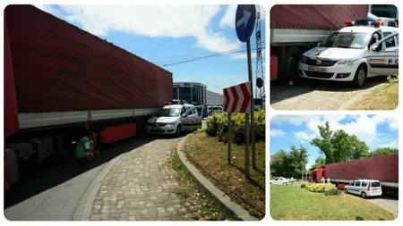 Un poliţist care dirija circulaţia a fost călcat de un TIR