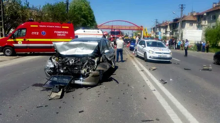 Val de accidente pe DN1. Şapte maşini s-au ciocnit în Prahova