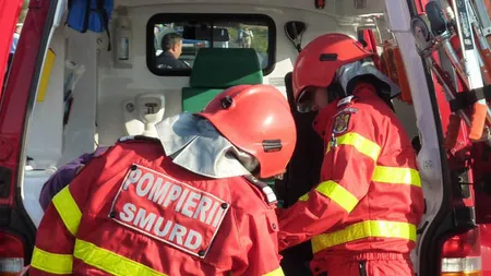 Un copil de 10 ani, în stare GRAVĂ după ce s-a urcat pe un vagon de tren şi s-a curentat