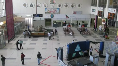Cântăreţ arestat pe aeroport. El fugise din ţară din cauza unei melodii despre corupţie
