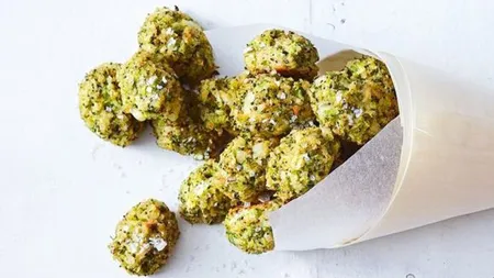REŢETA ZILEI: Chiftele cu broccoli şi quinoa