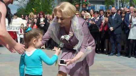Anchetă în cazul fetiţei de 3 ani care a stat în cap la Simfonia lalelelor