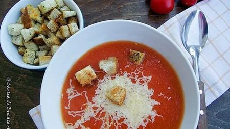 REŢETA ZILEI: Gazpacho cu crutoane