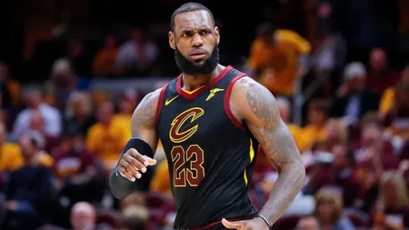 LeBron James, din nou imperial. A marcat 35 de puncte şi a calificat-o pe Cleveland în finala NBA VIDEO