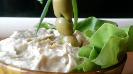 Reţeta zilei: Salată de vinete