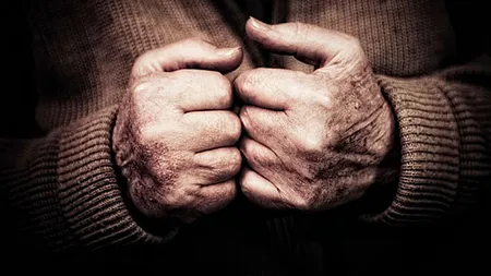 Un bărbat de 102 ani îţi spune secretul longevităţii sale. Nu te aşteptai la asta
