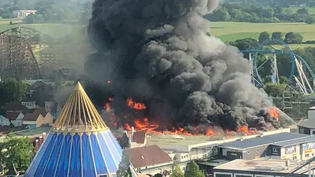 Incendiu devastator într-unul dintre cele mai populare parcuri de distracţii. Sunt mai mulţi răniţi. 25.000 de persoane, evacuate