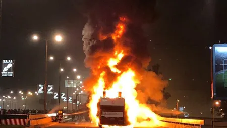 Autocarul echipei Steaua Roşie Belgrad a luat foc. Jucătorii făceau turul oraşului pentru sărbătorirea titlului VIDEO