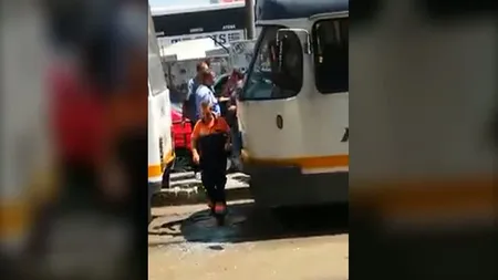 Două tramvaie s-au ciocnit în Capitală. Patru persoane au fost rănite