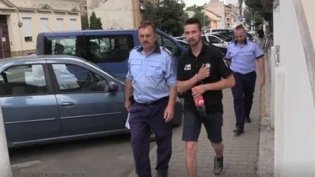 Tânărul care le-a condus spre moarte pe cele două tinere, la Ghioroc, a recunoscut tot după o noapte de arest . 