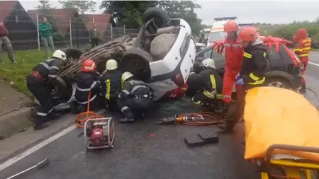 Accidente cu repetiţie în Braşov. Cinci persoane au fost rănite. Traficul restricţionat pe DN1