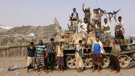Raiduri aeriene sub comanda saudiţilor împotriva rebelilor din Yemen