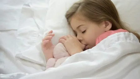 Tabelul acesta îţi arată când e cel mai bine să-ţi culci copilul