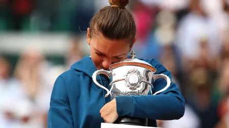 Simona Halep: Am dormit cu trofeul de la Roland Garros lângă mine, ca un copil cu jucăria favorită