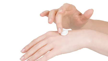 Îţi amorţesc mâinile şi picioarele? Iată care sunt cauzele